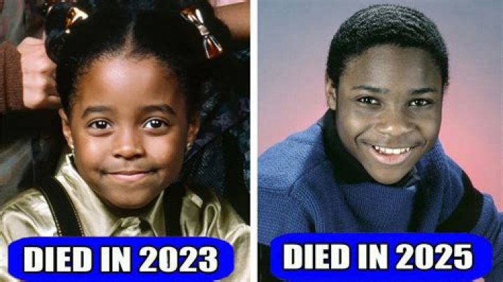 Remember Charmaine Brown from 'The Cosby Show'? She's now 53 & flaunted curvy body in bikini in pic