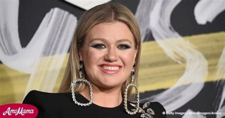 Kelly Clarkson made showman roar with laughter by singing her hit backwards