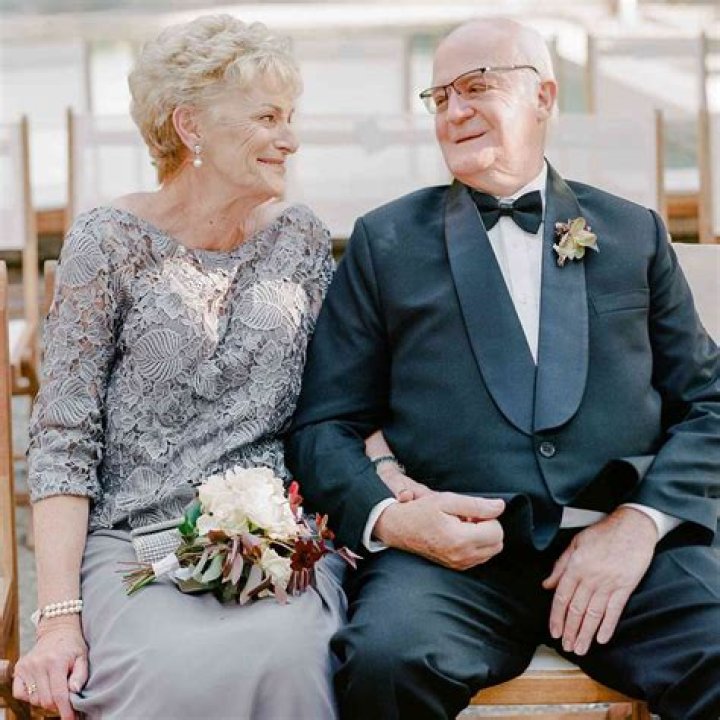 91-year-old grandmother and 25-year-old grandson go viral (video)