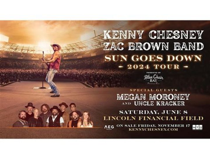 Kenny Chesney joined Uncle Kracker on stage to perform an iconic song together