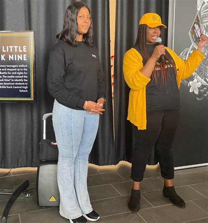 Woman spreads positivity as she gives homeless people free makeovers