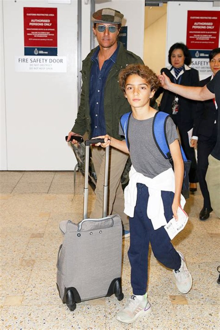 Michael Ealy shares rare photo with Afghan-American wife of 6 years and their 2 young children