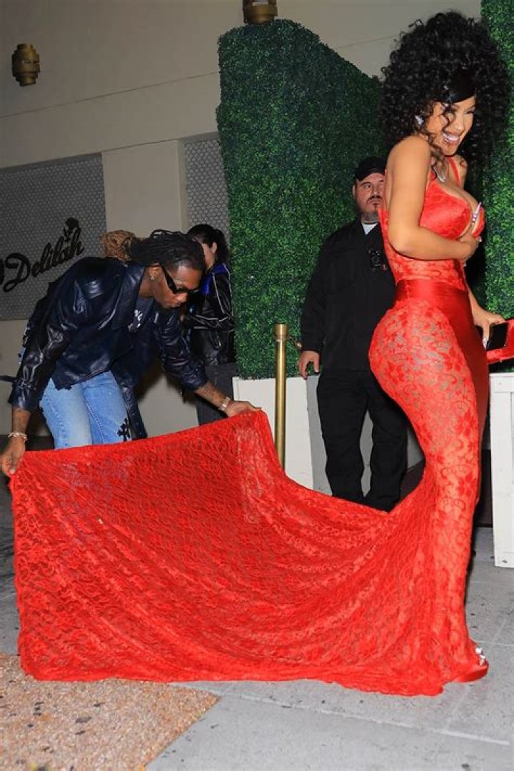 Offset shares photo revealing he once appeared in a Whitney Houston music video as a back-up dancer