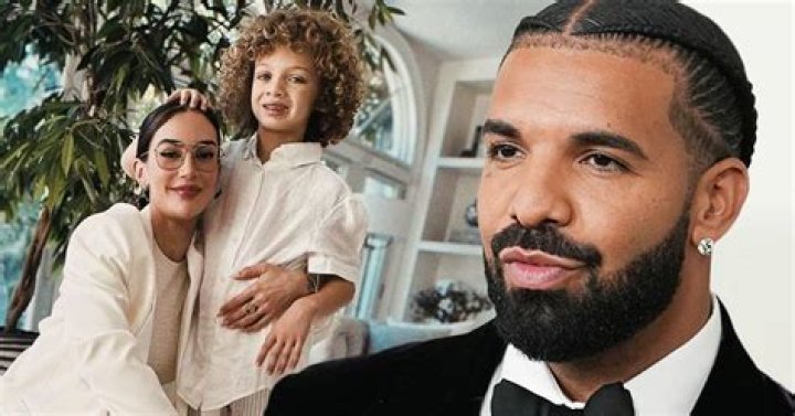 Drake’s baby mama praised for looking stylish in new photos after her 'newfound wealth'