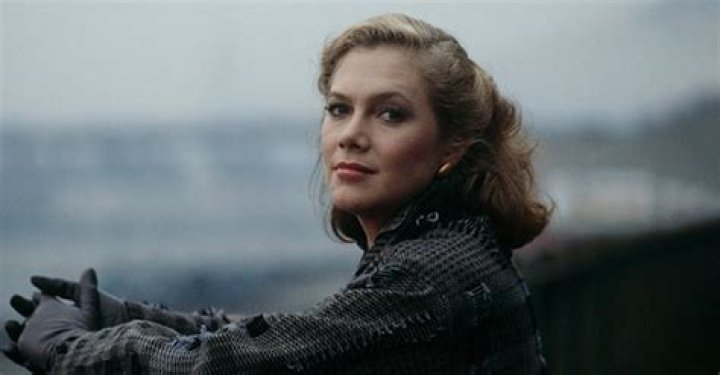 Former Hollywood 'Sex Symbol' Kathleen Turner's Addiction Derailed Her Successful Career