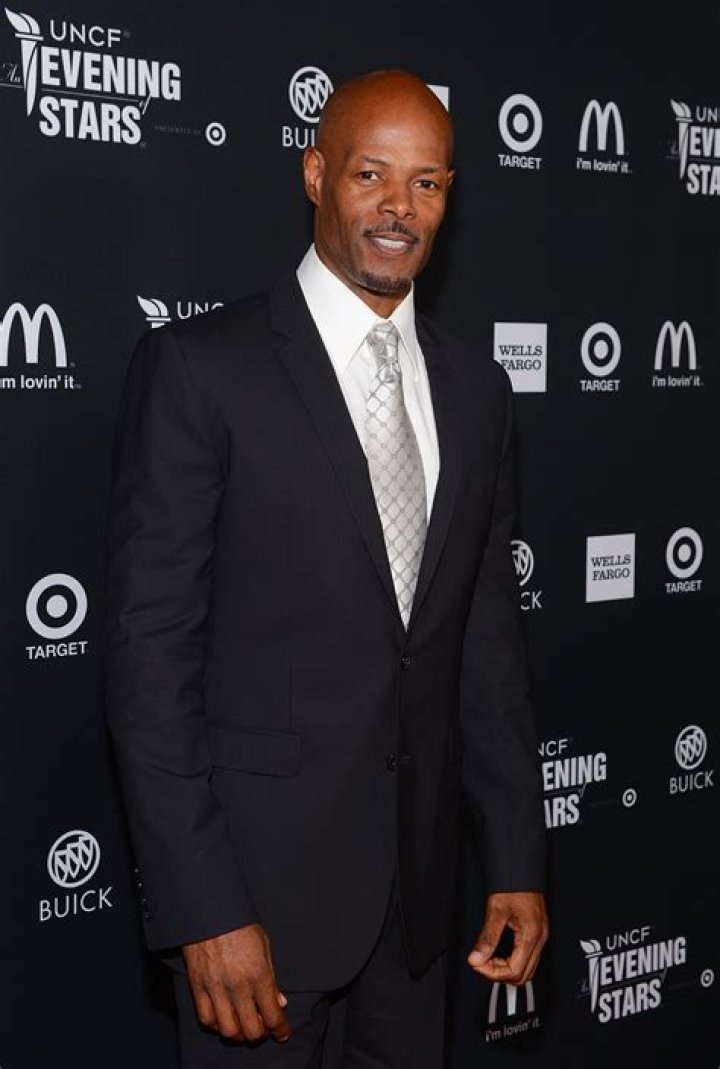 Remember Keenen Ivory Wayans? He & His Ex-wife Have 5 Grown-Up Kids Who Look Like Their Parents