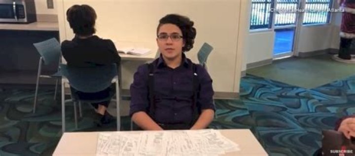 13-year-old pays for families to eat breakfast in hospital cafeteria on Christmas Eve