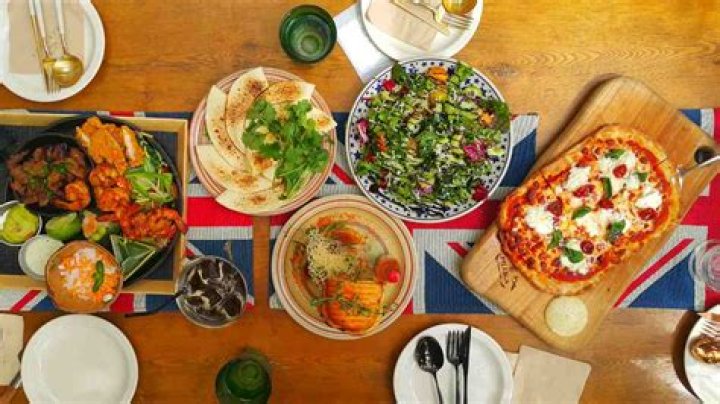 There's actually a difference between dinner and supper