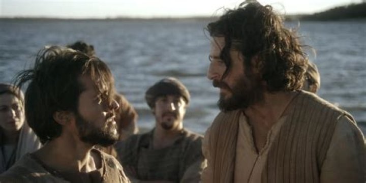 Incredible Moment When Alleged Image of Jesus Appeared in the Clouds during Sunset