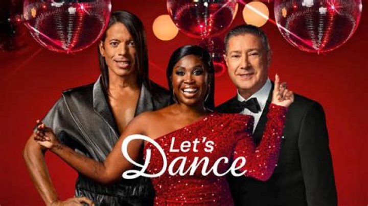 Michelle Obama Smoothly Hits the Woah Dance (Video)