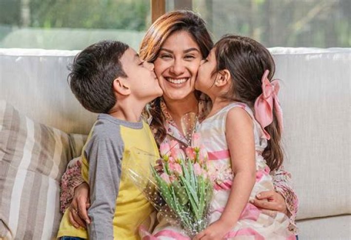 Don Lemon Celebrates Mother's Day with Photo of Mom & Late Sister