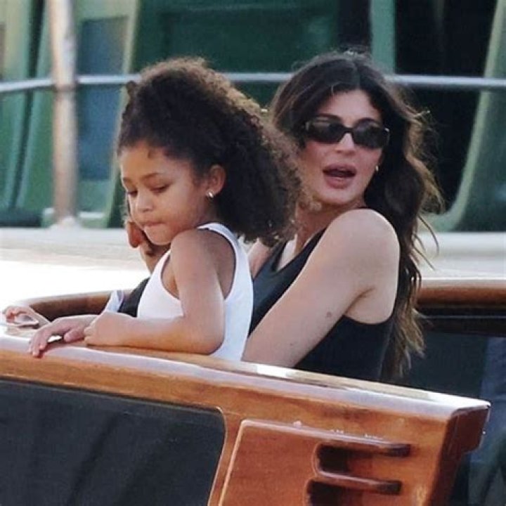 Kylie Jenner Shows off 'Triplets' Chicago, True & Stormi in Similar Hairstyles