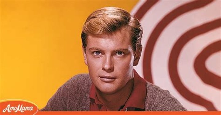 Notorious Ladies’ Man Troy Donahue Only Discovered He Was a Father When His Son Was 13 Years Old
