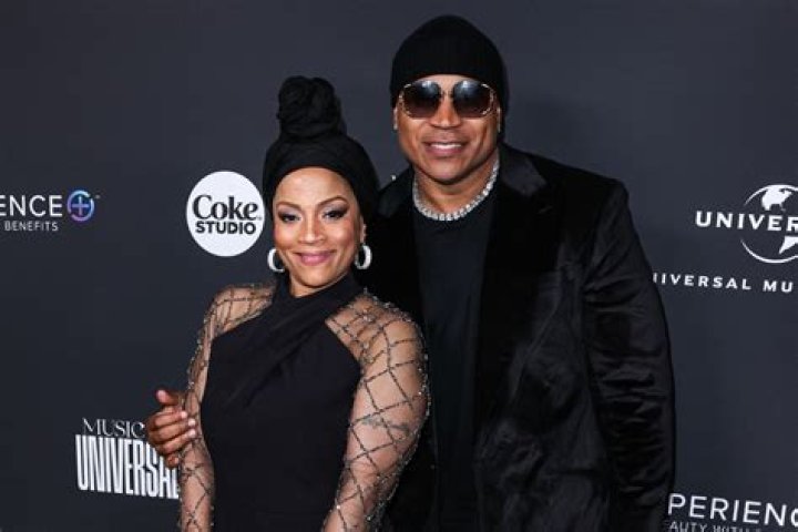 Michael J Fox Pays Tribute to Wife of 30 Years, Tracy Pollan