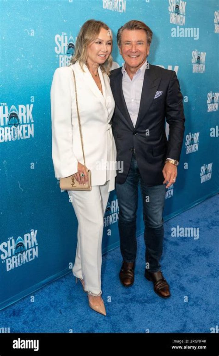  'Shark Tank' Star Robert Herjavec Shares Cute Photo with DWTS Pro Wife Kym at a Beach