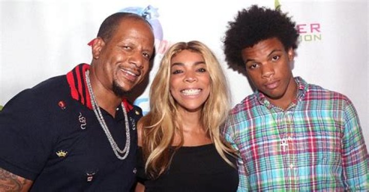 Wendy Williams Appears to Call Kevin Hunter 'Deadweight' as She Shares Photo from Airplane Following Thanksgiving Trip to Miami