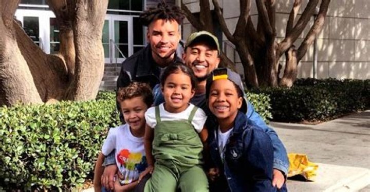 Tahj Mowry Is All Smiles with Brother Tavior, Tia's Kids Aden & Ariah and Tamera's Son Cree in Sweet Photo