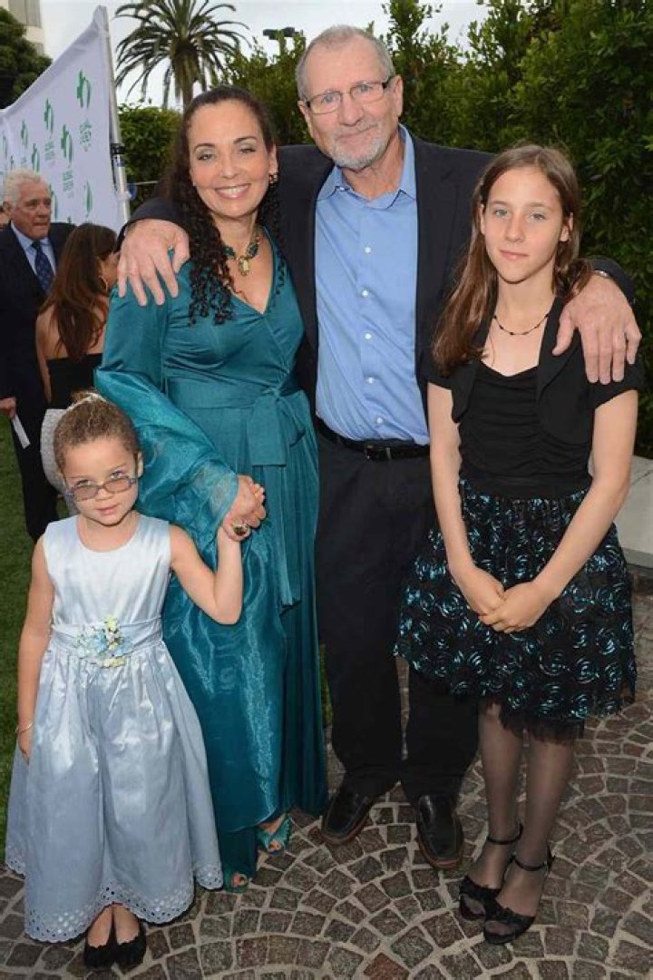 Meet Married… with Children’s Ed O’Neill’s Beautiful Wife of 33 Years Catherine Rusoff