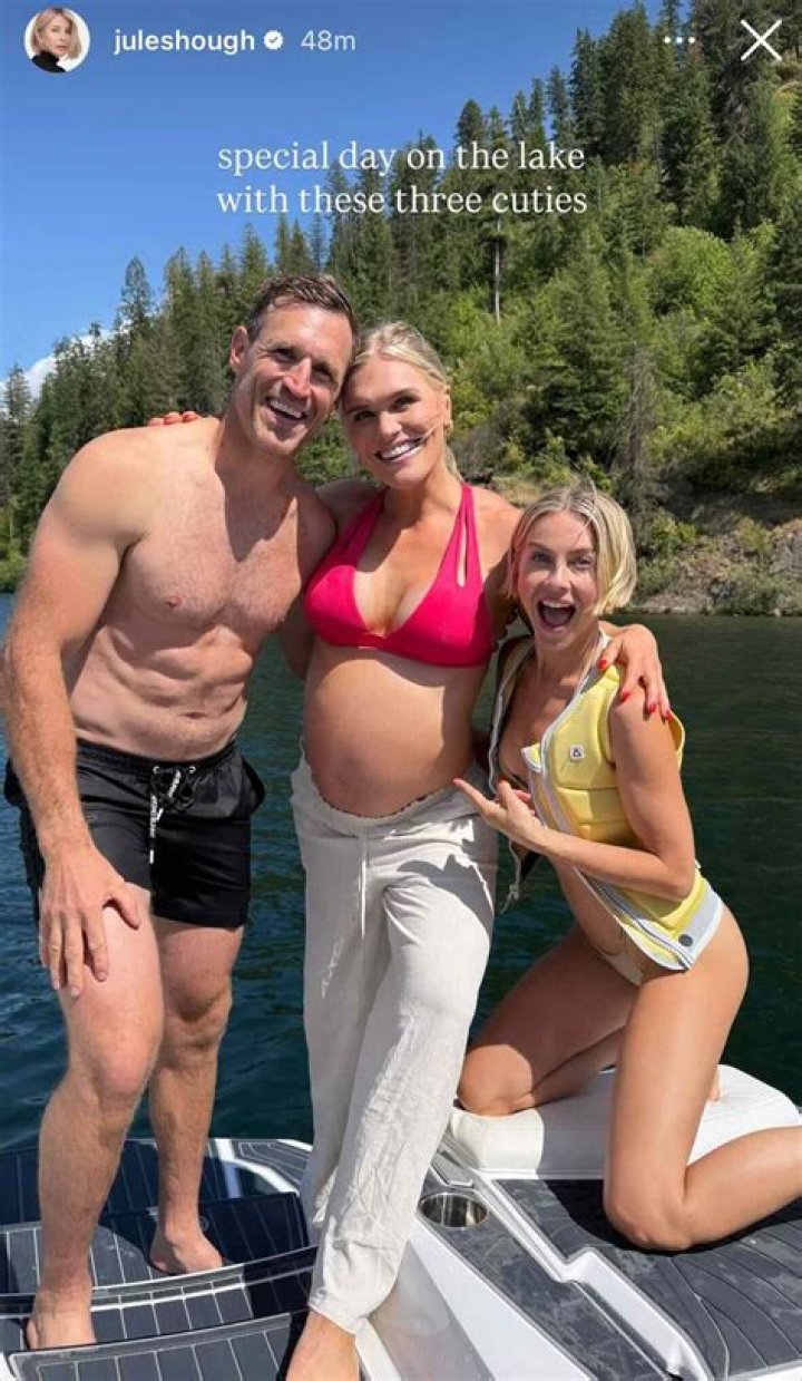 Julianne Hough & Brooks Laich Reportedly Went on Couples Retreat before Relationship Went Sour