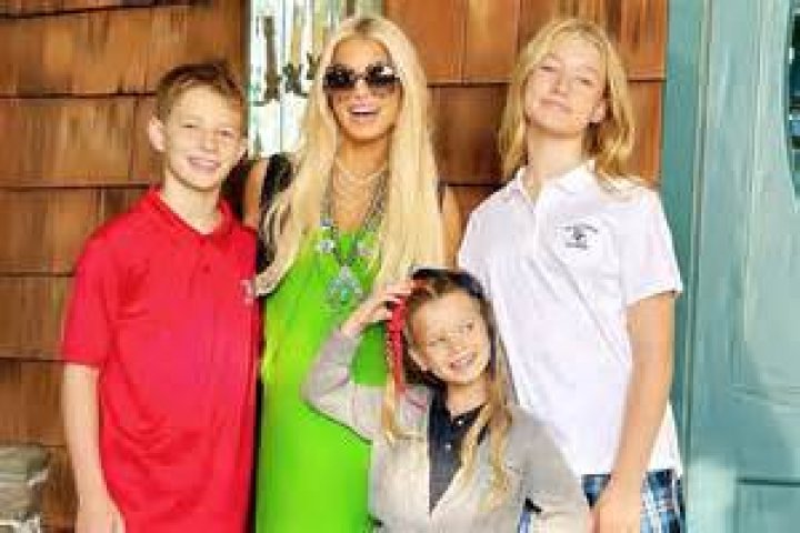 Jessica Simpson Has 3 Adorable Kids