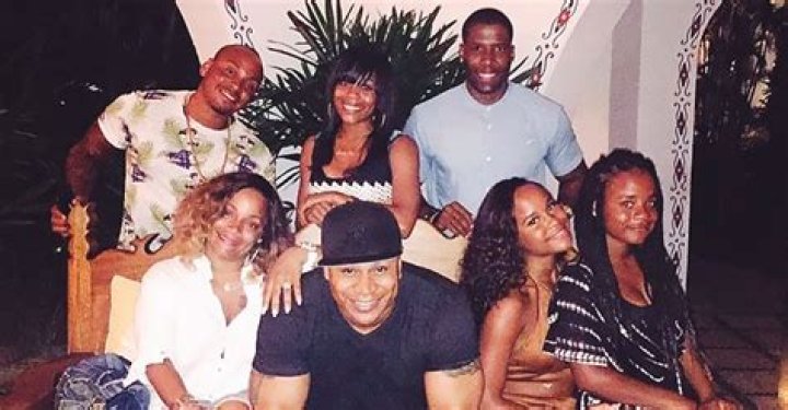 LL Cool J's Wife Simone Smith Shares Throwback Photo of Their Whole Family in Mexico