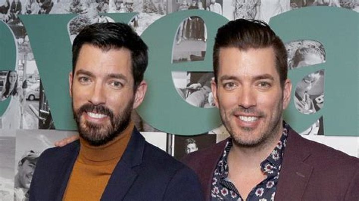 Drew Scott from 'Property Brothers' Embraces Wife Linda Phan in Romantic Photos Shared on Valentine's Day