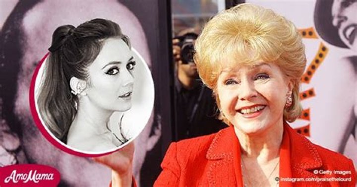 Debbie Reynolds' Granddaughter Billie Lourd Is All Grown up and Looks so Much like Her Legendary Grandma