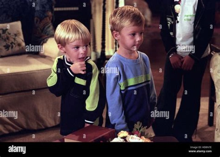  '7th Heaven' Star Lorenzo Brino Dead at 21 Following Car Crash