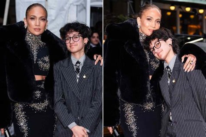 Jennifer Lopez Has Two Beautiful Sisters Who Call Her a 'Goofball' — Meet Leslie and Lynda
