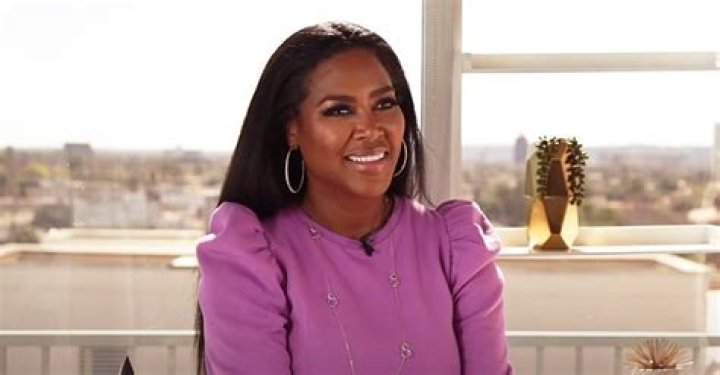 Kenya Moore of 'Real Housewives' Shows off Modeling Picture from 30 Years Ago