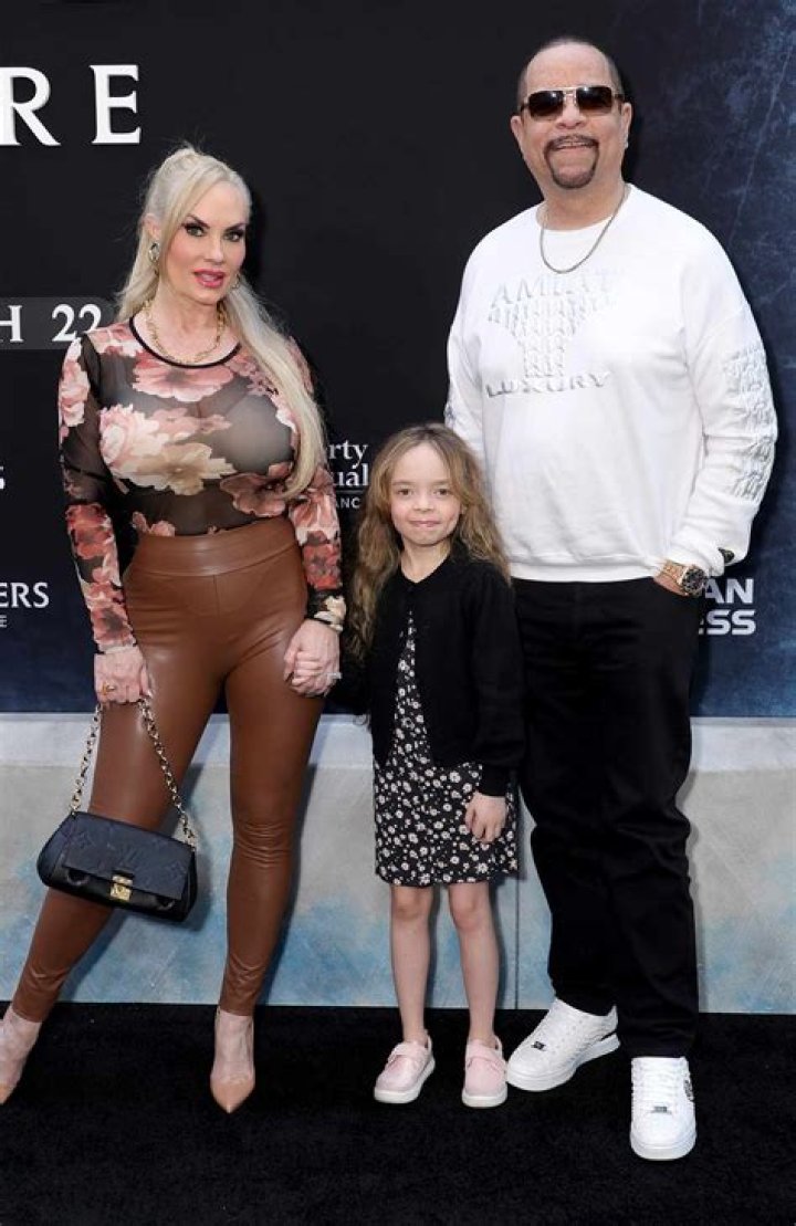Ice-T's Wife Coco Austin & Daughter Chanel Do Yoga in Matching Pink Outfits