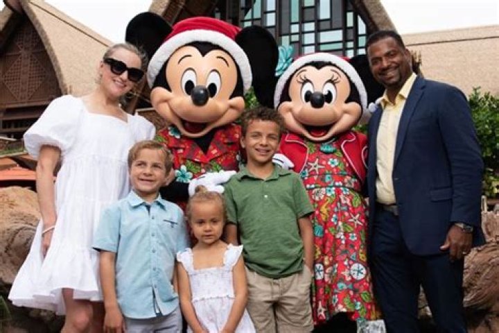 Alfonso Ribeiro's Son Anders Reyn Enjoys Quarantine with Water Balloon Fight (Photo)