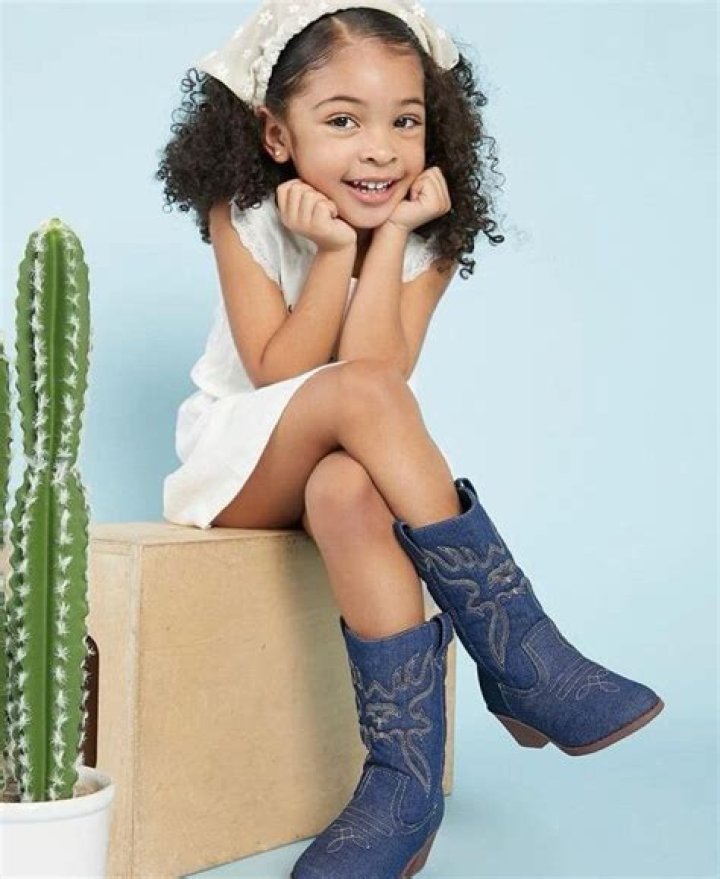 Singer Omarion's Adorable Kids and Niece Bond as They Enjoy Their Time in Nature