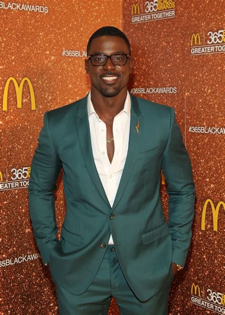 Lance Gross and Rebecca Jefferson Celebrate 5th Wedding Anniversary in Sweet Posts
