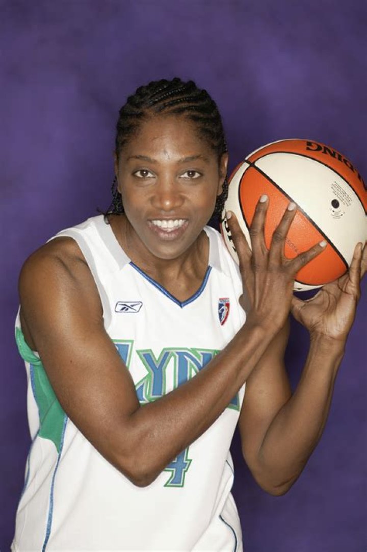 Teresa Edwards Sold Her Gold Medal — Inside the Most Decorated Olympic Basketball Player's Life