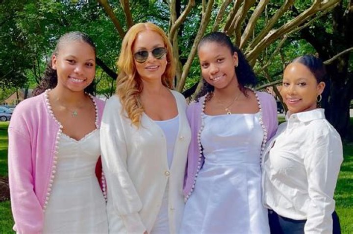Gizelle and Jamal Bryant's Twin Daughters Stun in White Dresses for Graduation