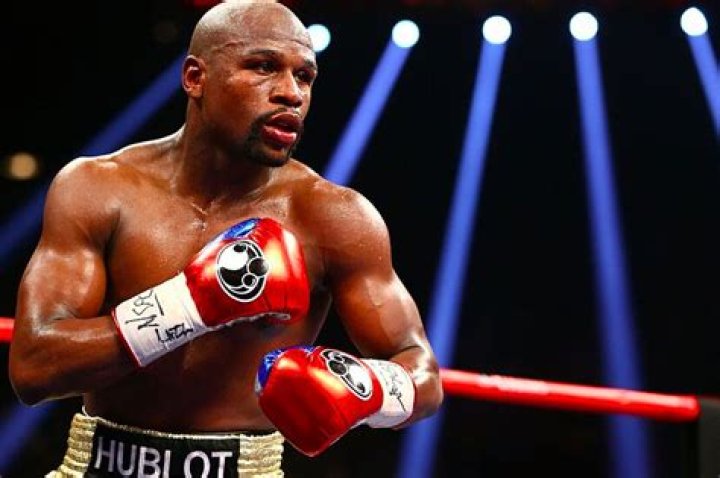 Floyd Mayweather to Cover All Expenses for George Floyd's Funeral