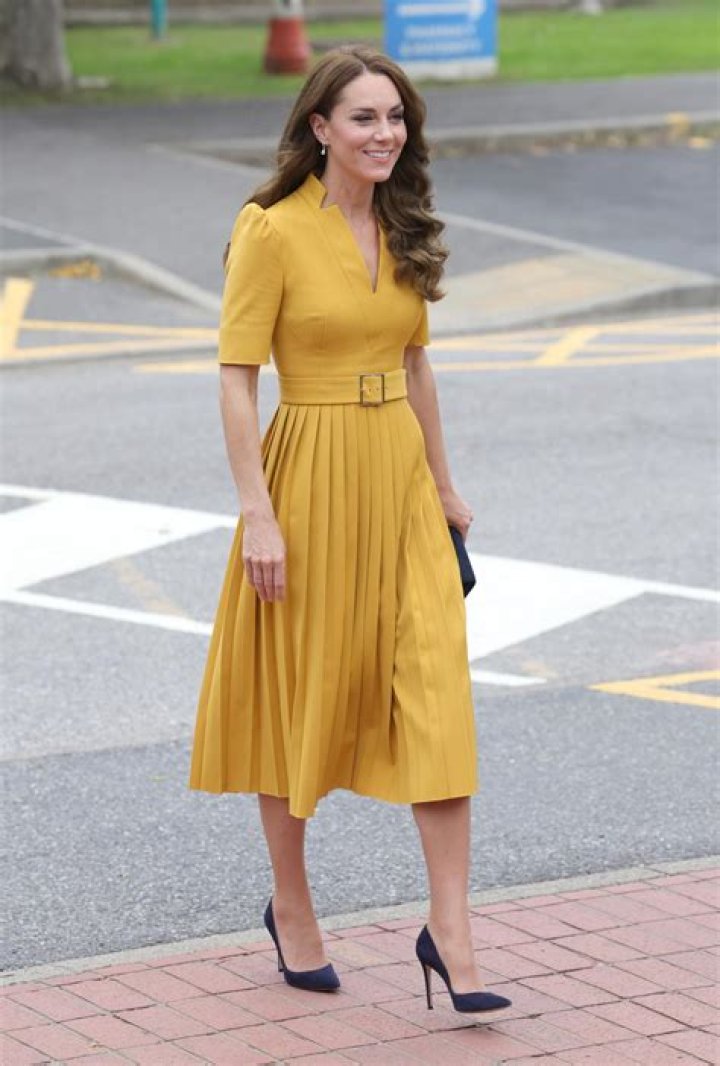 Kate Middleton's Yellow Dress from Latest Video Message Has a Sweet Meaning