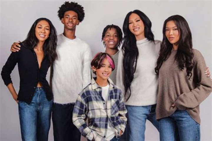 Kimora Lee Simmons' Life as Mother of 4 Kids and Her Adopted Son