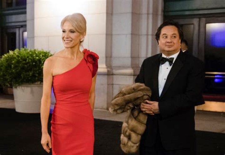 Kellyanne Conway's Latest TV-Appearance Has People Reacting to Her New Look