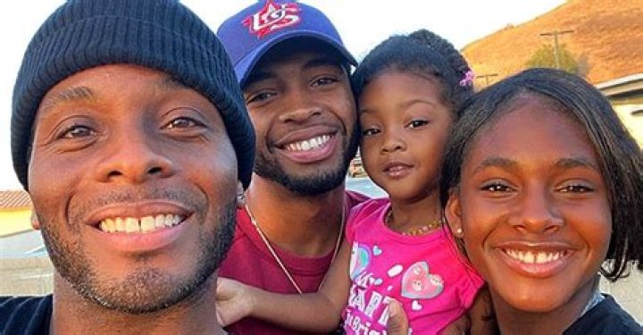 DWTS Star Kel Mitchell Shares Lovely Photo with 3 Look-Alike Kids & Sonogram of His New Baby