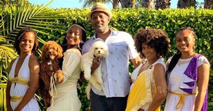 How Vanessa Bell Calloway and Children Celebrated Tony Calloway's 60th Birthday in LA (Photo)