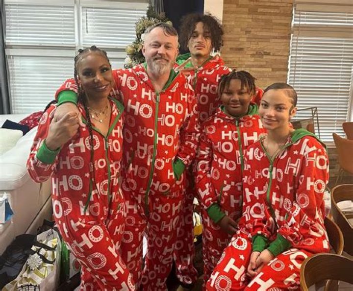 Page Six: Tamar Braxton Sent WeTV Bosses an E-mail Blaming Them for Making Her Suicidal