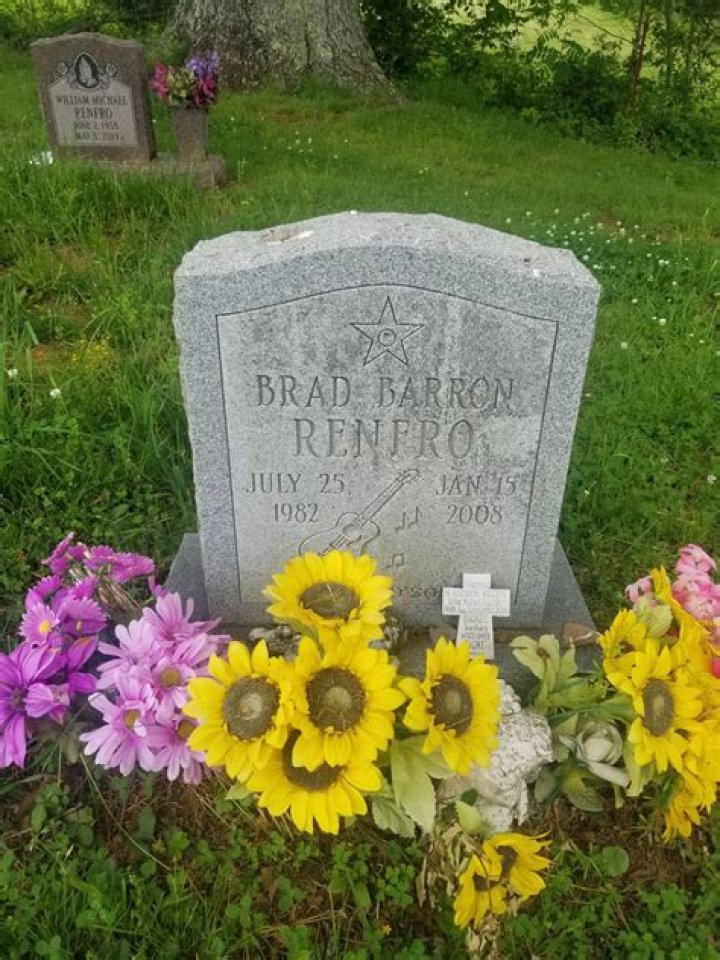 Brad Renfro's Tragic Life and Death — from Living in a Trailer Park to the Consequence of Fame