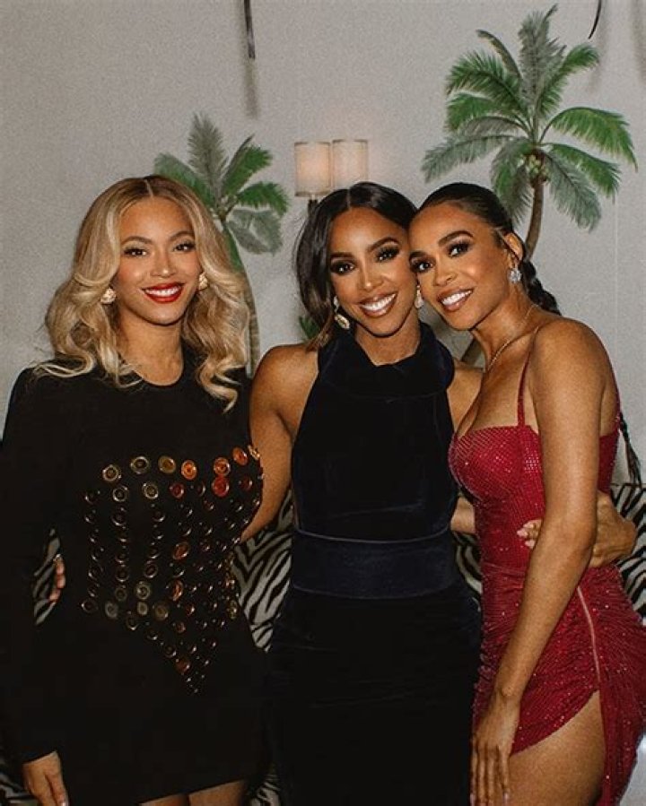 Kelly Rowland Pouts Alongside Her Son Titan Jewell Weatherspoon — See the Cute Photo