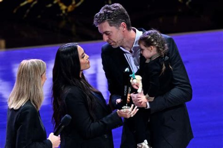 See Vanessa Bryant's Message as She Celebrates Lakers Win & Remembers Late Husband Kobe's Team