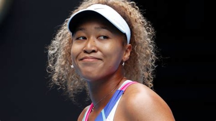 Tennis Champion Naomi Osaka & Her Boyfriend Cordae Enjoy a Romantic Beach Date (Video)