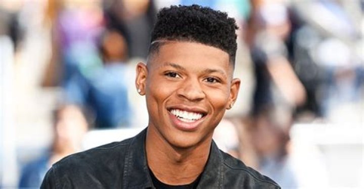 Check Out Bryshere Y Gray AKA Hakeem Lyon on 'Empire' Show His Fit Body While Posing Shirtless