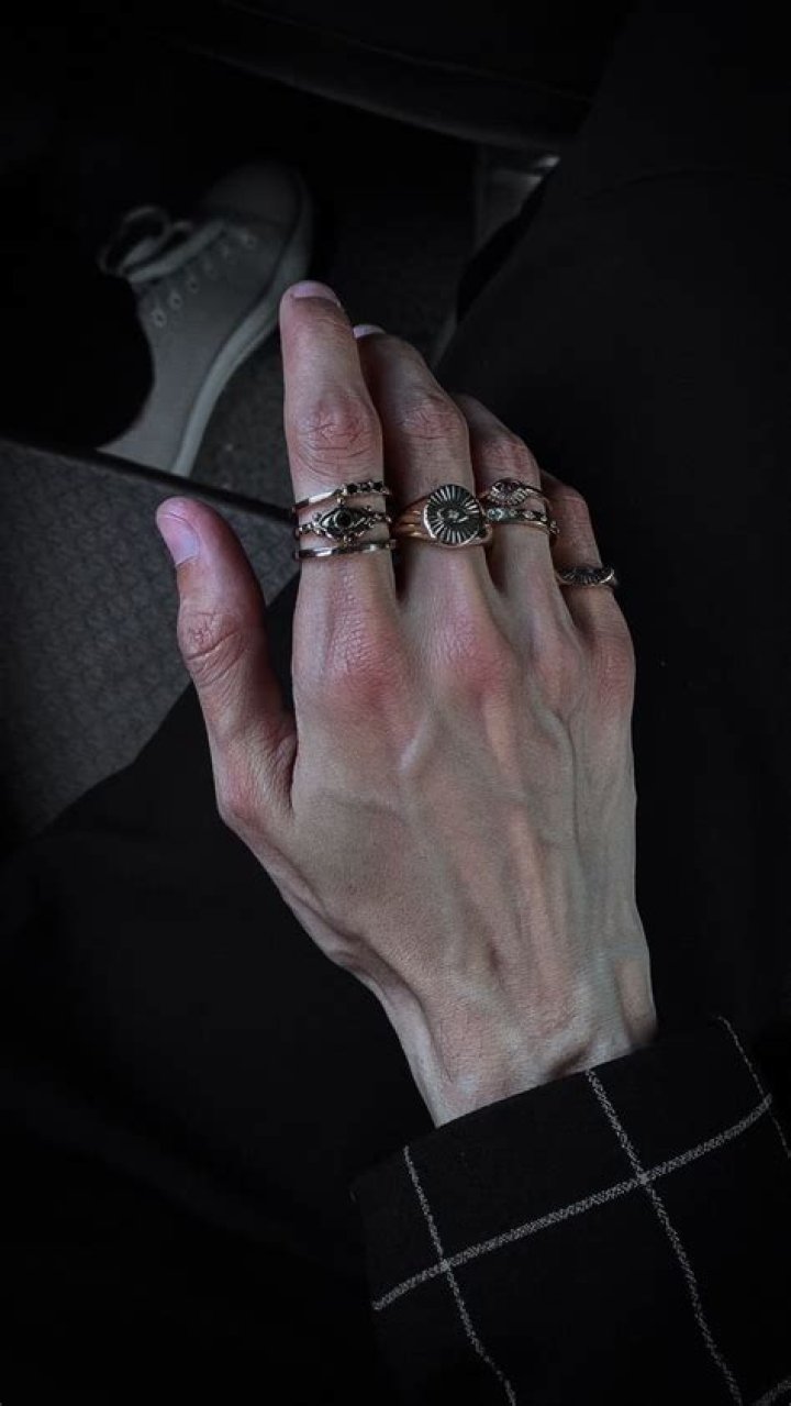 Engagement Ring Slips from Guy's Hands into an Abyss — Watch Viral Video Showing Awkward Moment