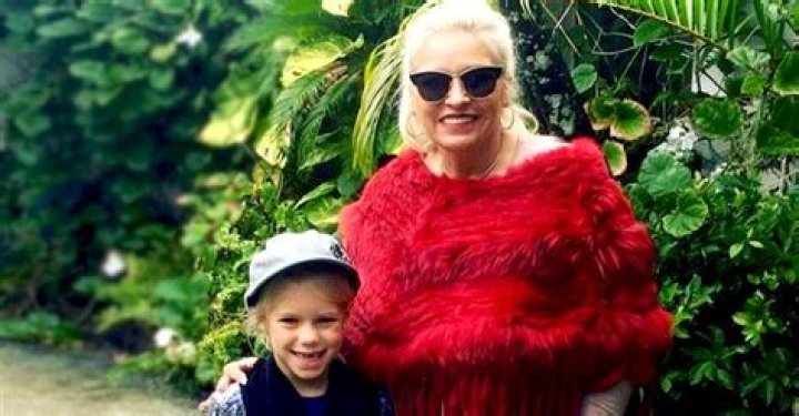 Lyssa Chapman Shares Old Photo Posing in Swimsuits with the Late Beth Chapman